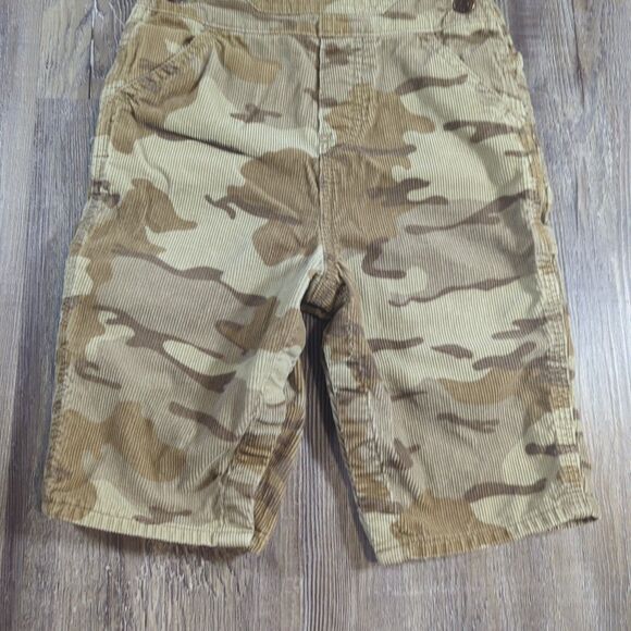 Oshkosh B'Gosh Boys Camo Corduroy Overalls 12 Months Barn Outdoor - Picture 2 of 11